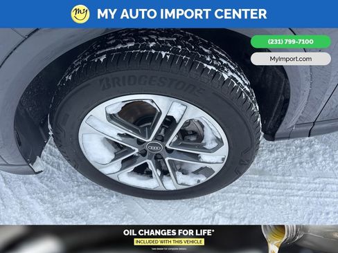 Used 2025 Audi Q5 2.0T Premium w/ Convenience Package image 6