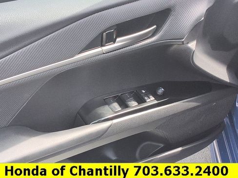 Used 2026 Toyota Camry SE FWD image 28