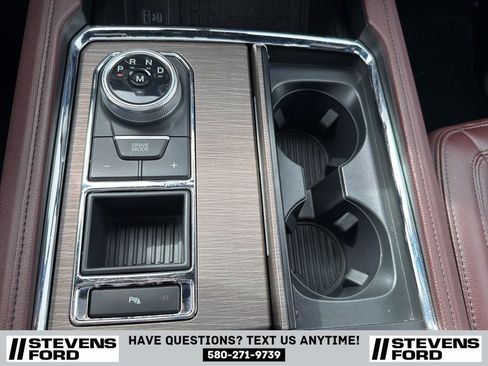 Used 2024 Ford Expedition Limited RWD image 24