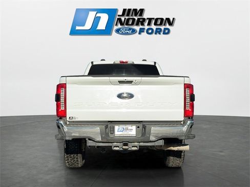Used 2023 Ford F250 Lariat w/ Chrome Package image 4