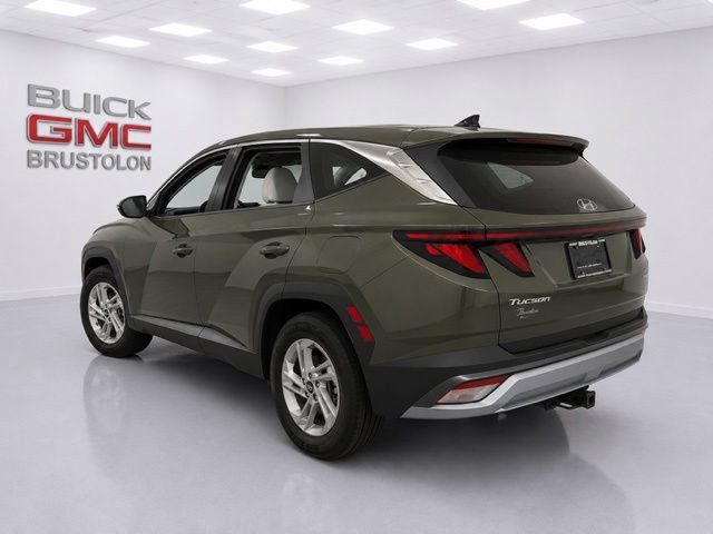 Used 2025 Hyundai Tucson SE AWD/4WD image 8