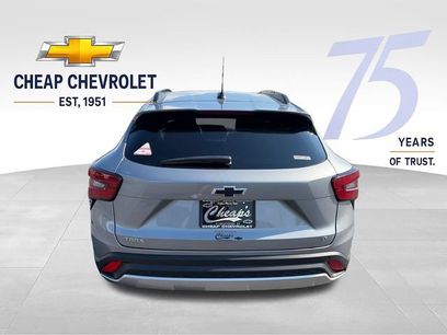 New 2026 Chevrolet Trax LT w/ Driver Confidence Package