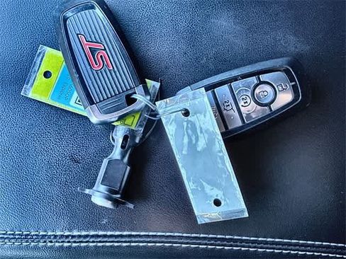 Used 2020 Ford Explorer ST w/ Premium Technology Package image 39