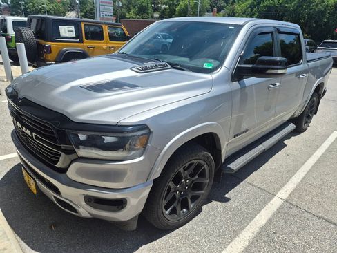 Used 2021 RAM 1500 Laramie AWD/4WD image 1