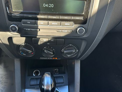Used 2012 Volkswagen Jetta S image 15