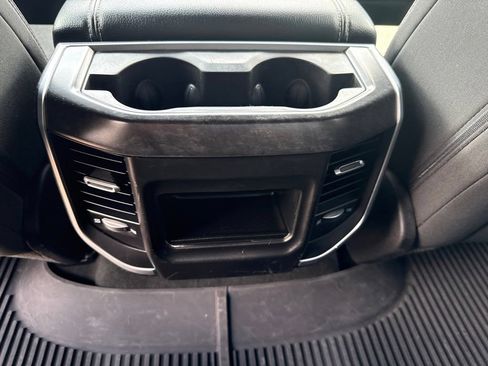 Used 2022 RAM 1500 Big Horn AWD/4WD image 19