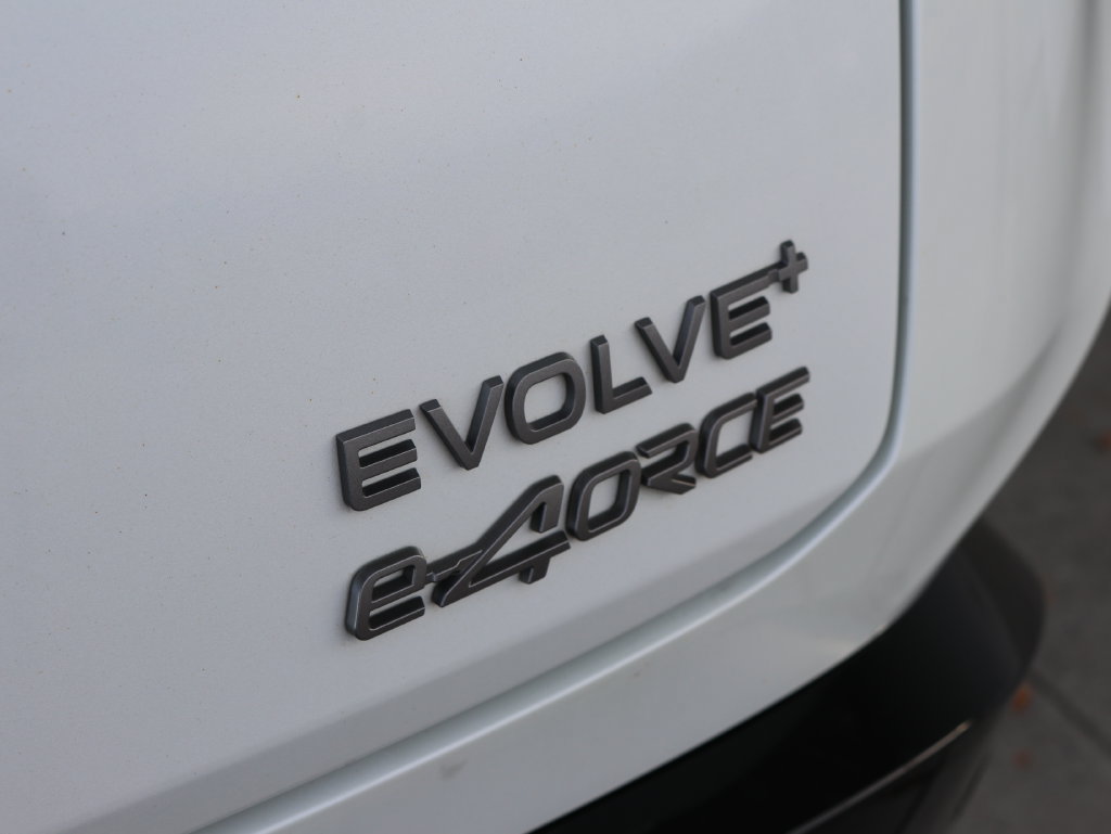 Used 2024 Nissan Ariya AWD image 39