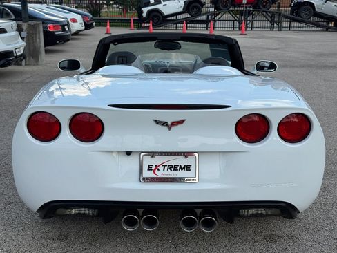 Used 2007 Chevrolet Corvette Convertible RWD image 3