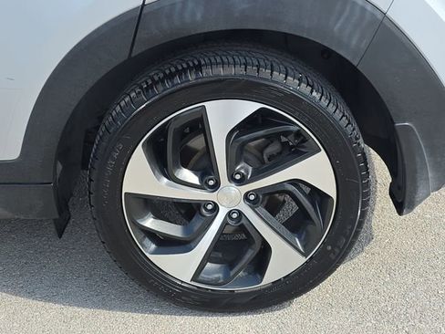Used 2016 Hyundai Tucson Limited FWD image 34