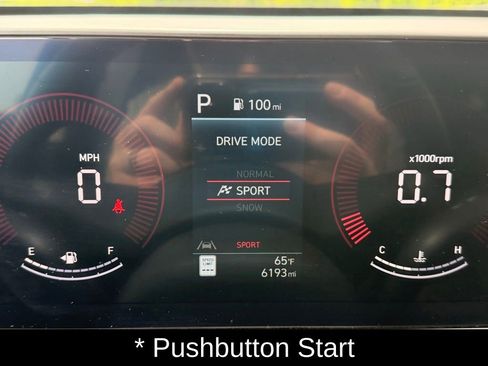 Used 2025 Hyundai Kona SEL AWD/4WD image 20