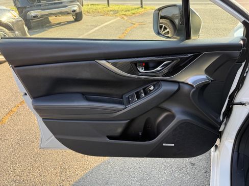 Used 2017 Subaru Impreza 2.0i Limited image 24