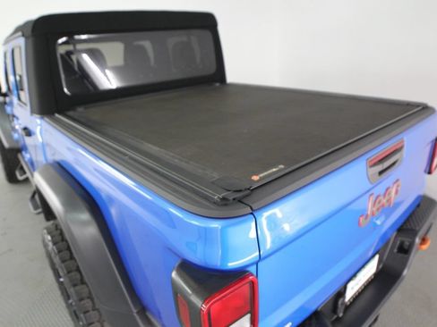 Used 2021 Jeep Gladiator Mojave AWD/4WD image 31