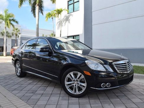 Used 2011 Mercedes-Benz E 350 4MATIC Sedan image 1