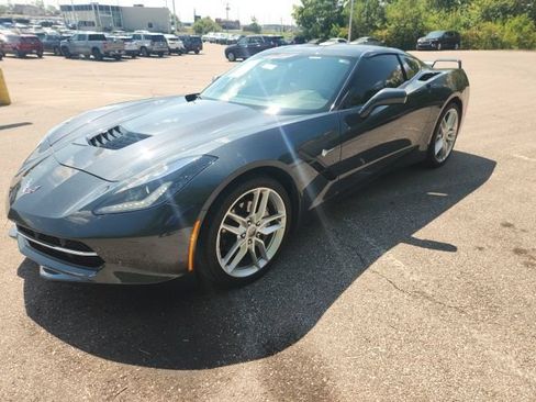 Used 2019 Chevrolet Corvette Stingray Coupe w/ 1LT RWD image 6