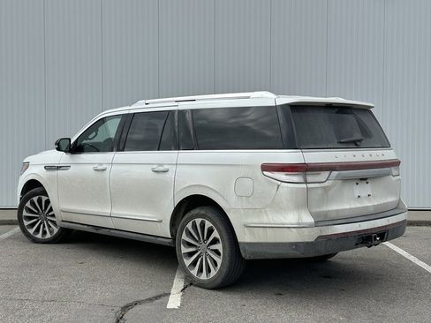 Used 2023 Lincoln Navigator L Reserve image 3