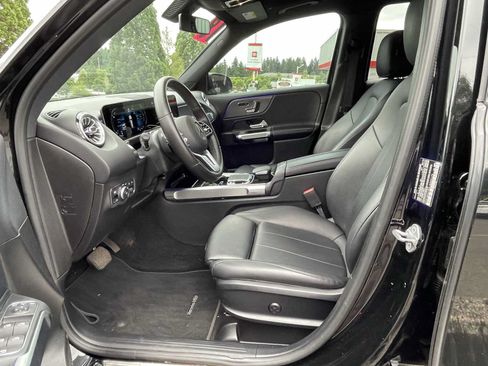 Used 2020 Mercedes-Benz GLB 250 4MATIC image 12