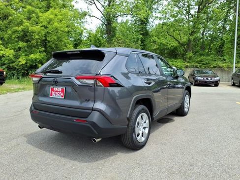 Certified 2023 Toyota RAV4 LE FWD image 8