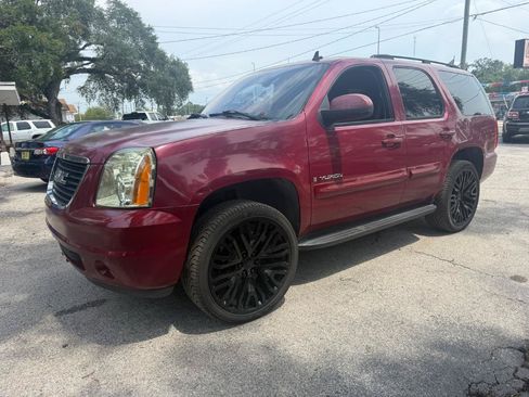Used 2007 GMC Yukon SLE RWD image 1
