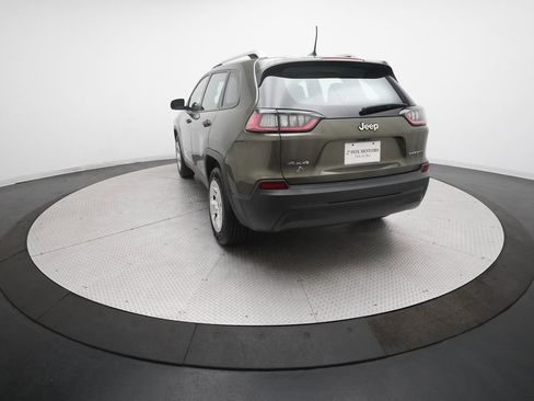 Used 2019 Jeep Cherokee Sport w/ Cold Weather Group image 32