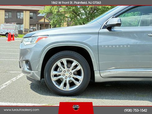 Used 2019 Chevrolet Traverse High Country AWD/4WD image 10