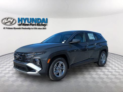 New 2026 Hyundai Tucson SE image 1