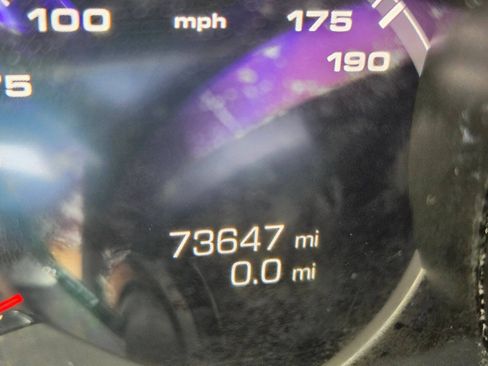 Used 2020 Porsche Panamera RWD image 25