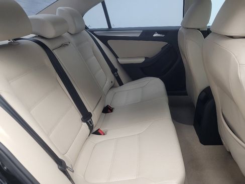 Used 2016 Volkswagen Jetta SE FWD image 19