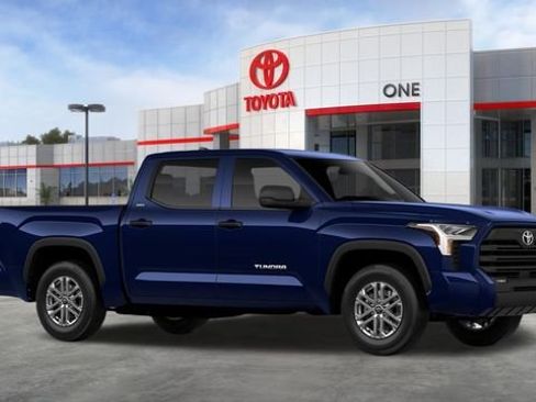 New 2026 Toyota Tundra SR5 w/ SR5 Convenience Package AWD/4WD image 48