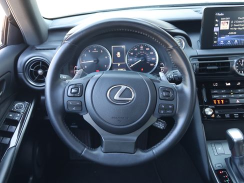 Used 2024 Lexus IS 350 F Sport RWD image 17