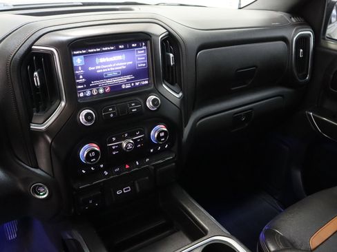 Used 2021 GMC Sierra 1500 AT4 AWD/4WD image 16