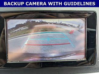 Used 2019 Toyota Highlander LE video 2