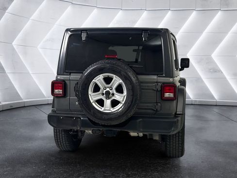 Used 2019 Jeep Wrangler Unlimited Sport S AWD/4WD image 5