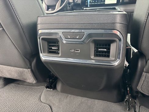 Used 2024 GMC Sierra 2500 Denali w/ Denali Reserve Package image 27