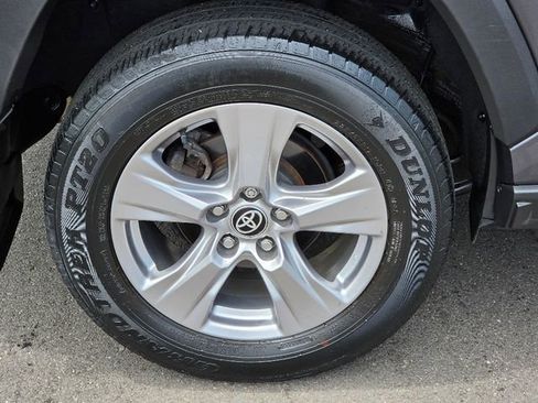 Used 2023 Toyota RAV4 XLE AWD/4WD image 12