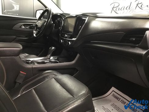 Used 2020 Chevrolet Traverse Premier w/ LPO, 'HIT The Road' Package AWD/4WD image 40