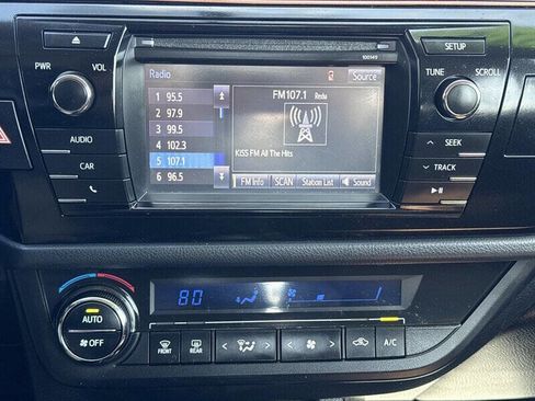 Used 2014 Toyota Corolla S image 26