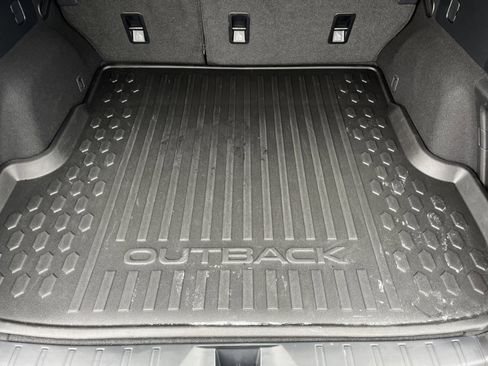 Used 2024 Subaru Outback Premium AWD/4WD image 11
