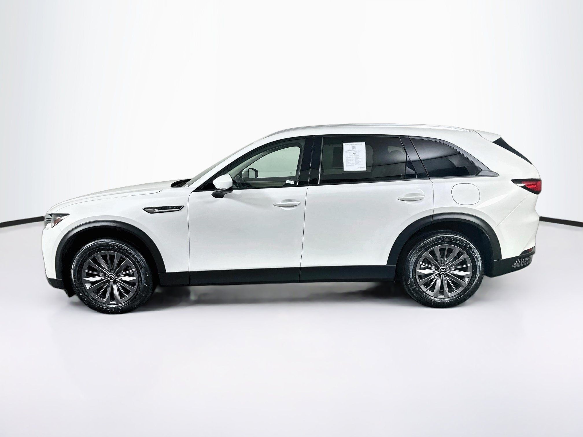 Used 2025 MAZDA CX-90 Plug-In Hybrid w/ Preferred AWD/4WD image 4