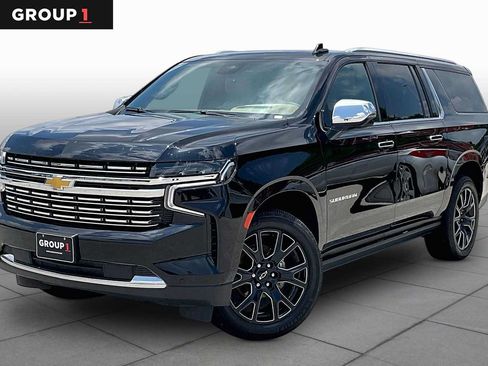 Used 2023 Chevrolet Suburban Premier AWD/4WD image 1
