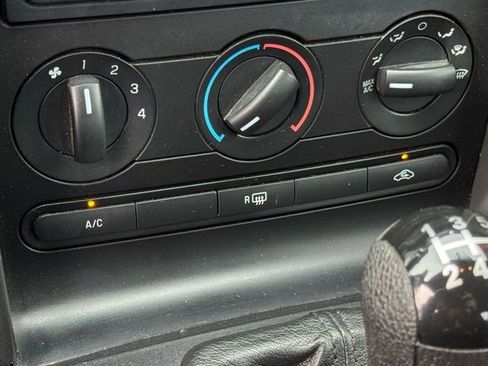 Used 2009 Ford Mustang GT image 22