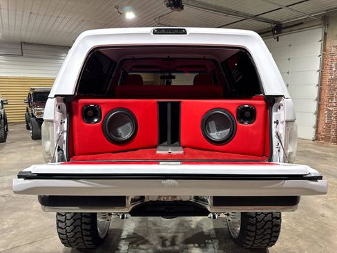 Used 1994 Ford Bronco XLT image 69