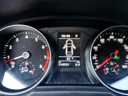 Used 2017 Volkswagen Passat 1.8T S image 15