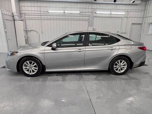 Used 2025 Toyota Camry LE FWD image 9