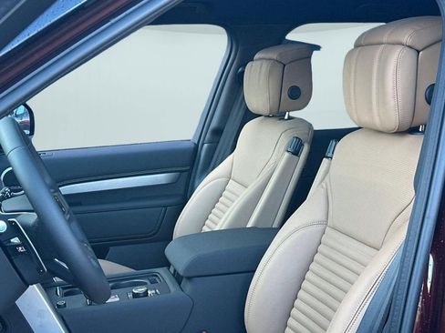 New 2026 Land Rover Discovery Limited Edition AWD/4WD image 4
