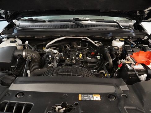 Used 2020 Ford Ranger XL w/ Equipment Group 101A Mid image 17