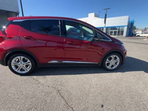 Used 2020 Chevrolet Bolt LT image 9