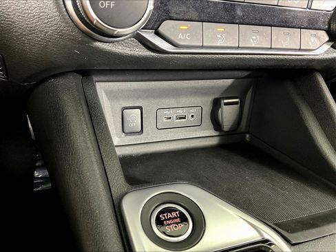Certified 2024 Nissan Sentra SV FWD image 16