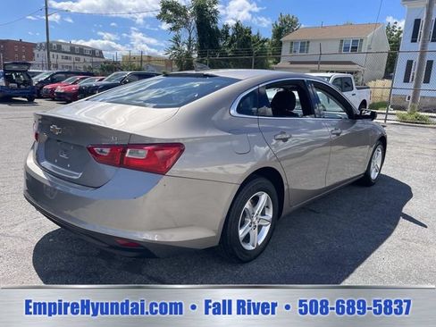 Used 2023 Chevrolet Malibu LT FWD image 8