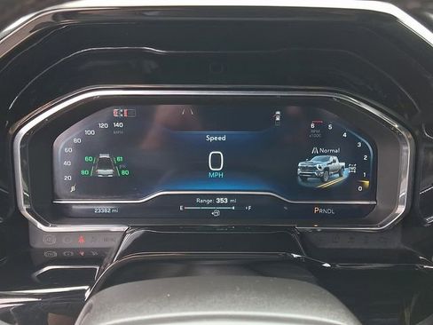 Certified 2025 Chevrolet Silverado 2500 LT w/ Convenience Package AWD/4WD image 21