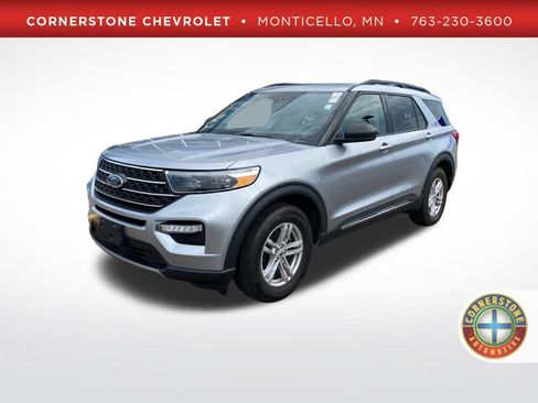 Used 2022 Ford Explorer XLT w/ Equipment Group 202A AWD/4WD image 1